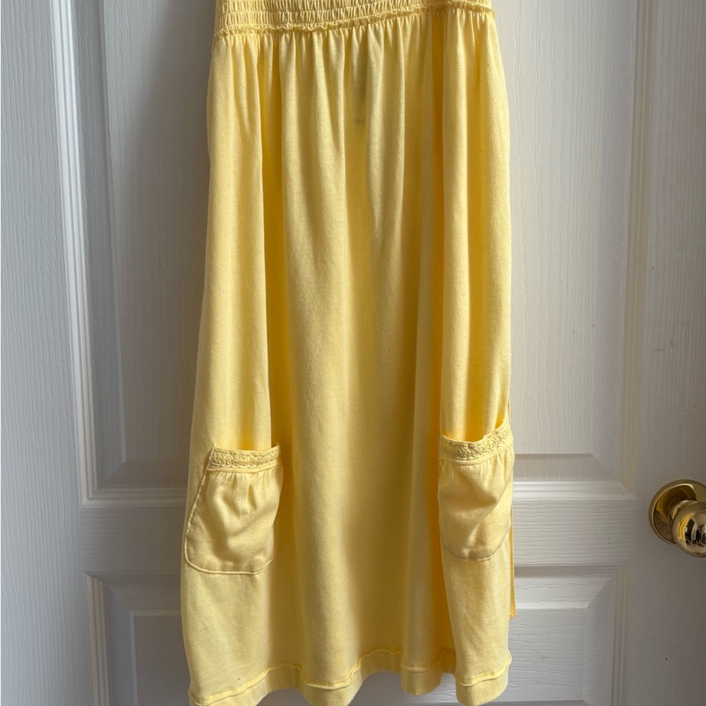Abercrombie & Fitch Pale Yellow Midi Summer dress with Pockets